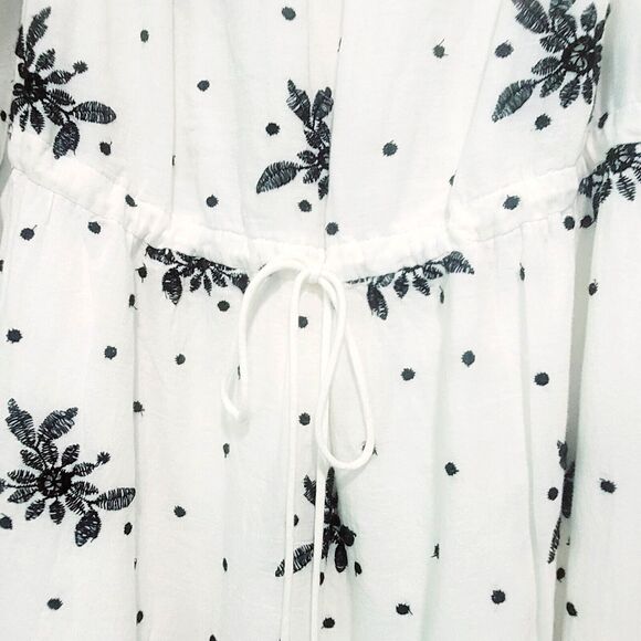 Zara Midi eyelet Dress white blouson S Embroidered peasant Floral Tassels TRF - Picture 5 of 15